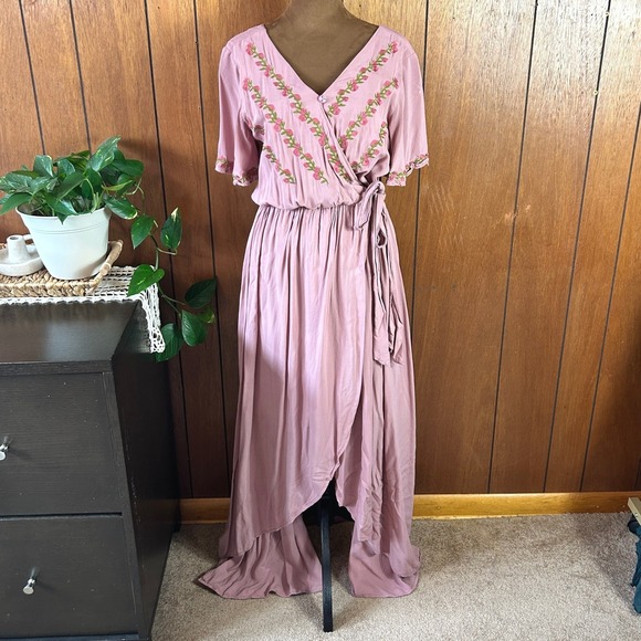 JODIFL Dresses & Skirts - Jodifl Womens Small Pink Embroidered Floral Wrap High Low Maxi Dress‎ Boho Rose